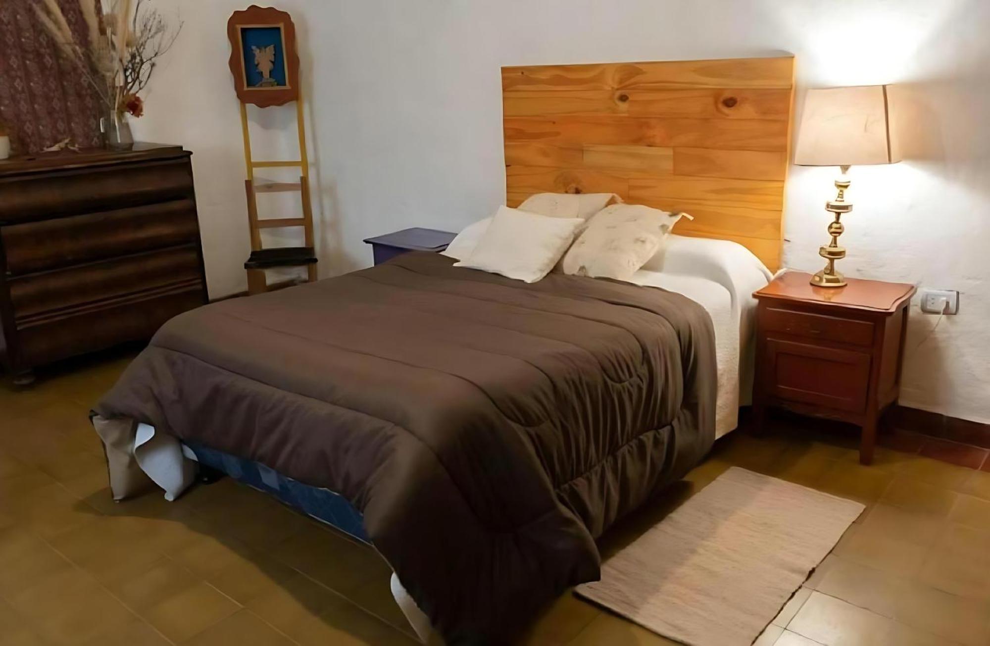 La Esmeralda: El Estrella De Guest house